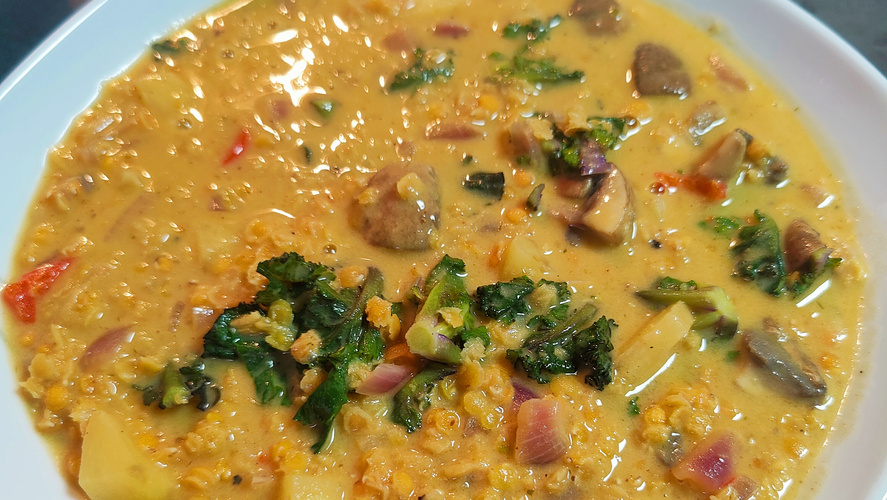 Rezeptbild für Gelbes Curry mit Linsen und Flower Sprouts